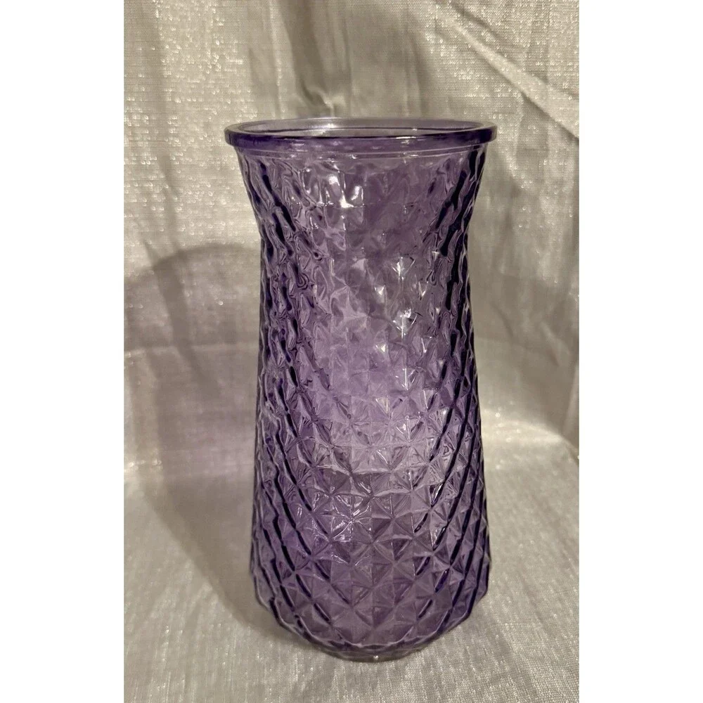 Vintage Paula DPS Diamond Pineapple Textured Pattern Purple Art Glass Vase 9”